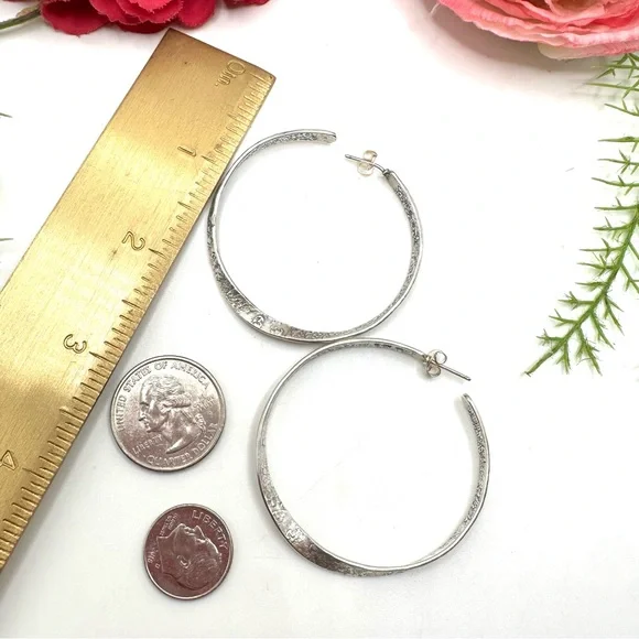 SILPADA⚜️Rare Sterling Silver “Twist Of Fate” Abstract Hoop Earrings - Picture 6 of 7